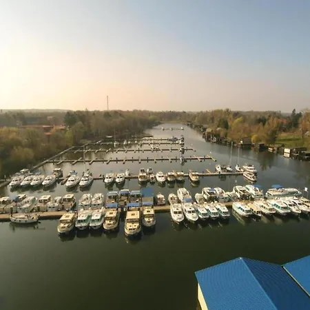 Im Mueritz רשלין